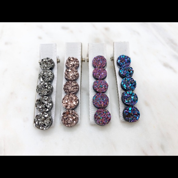 Multi Hair Clip Set Pack Of 4 - Picture 3 of 5